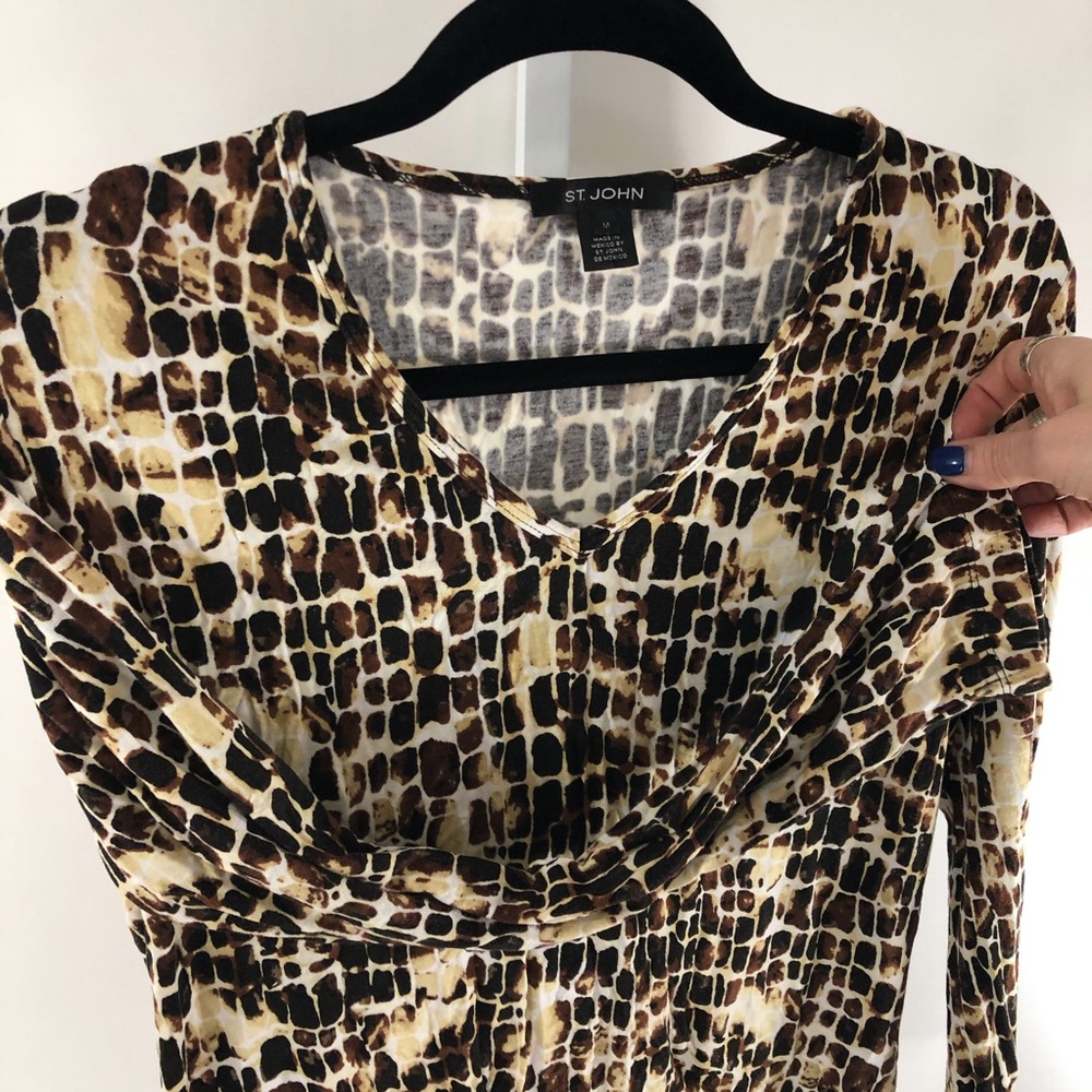 St John Brown Animal Print V-neck Top M - Picture 8 of 8